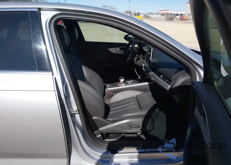 2017 Audi A4 2.0T Premium из США, поврежденный, VIN WAUENAF46HN002225